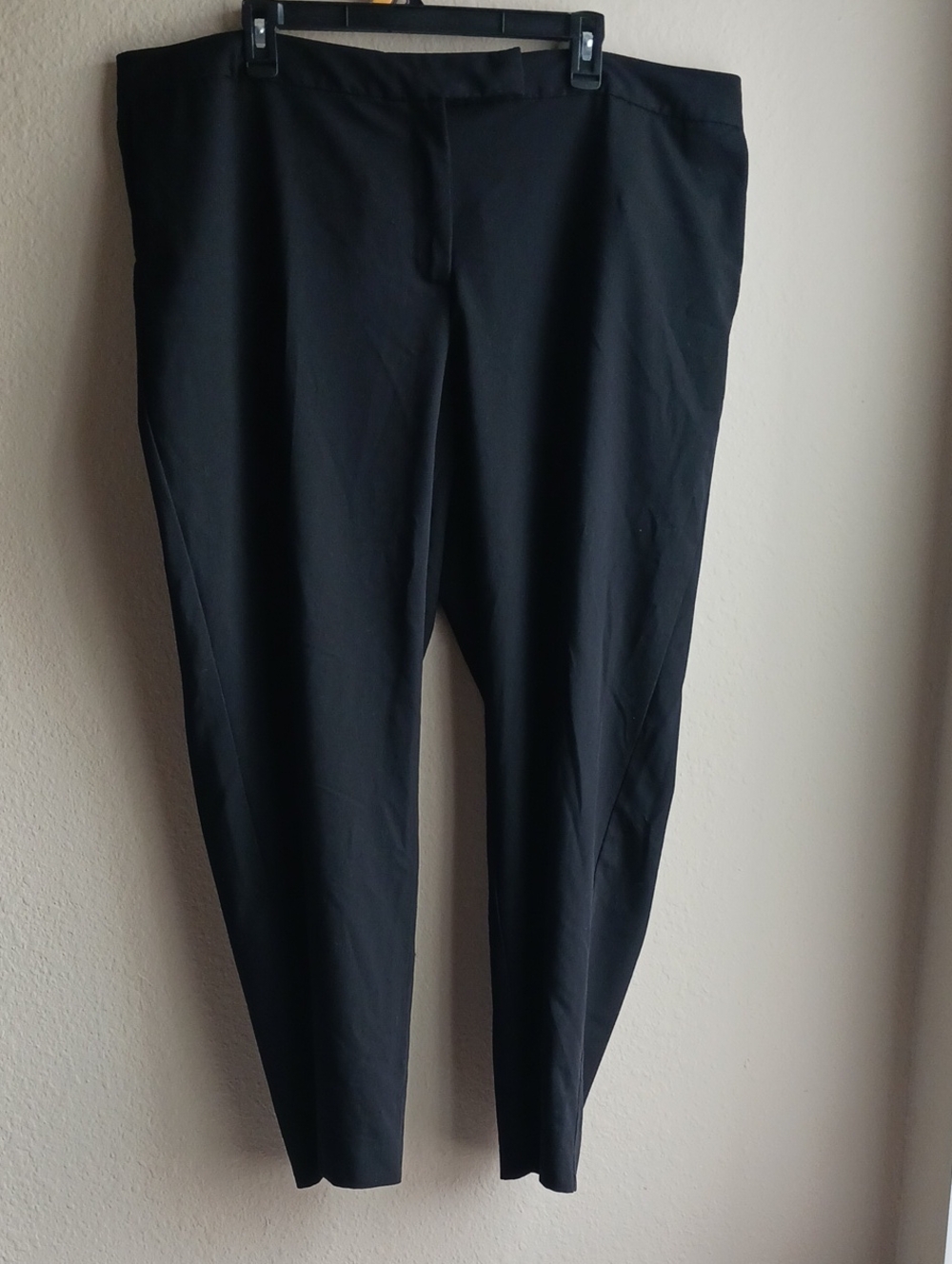 Avenue Stretch Women's Black Dress Pants  Size 20 Average